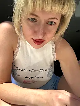 RonnieKiss online show from December 19, 2025, 5:47 am