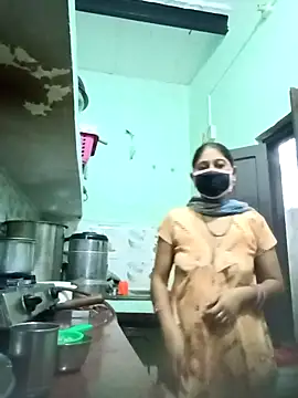 Cute-Charvii online show from March 6, 2026, 1:24 am