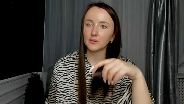 LilaWinks online show from October 18, 2025, 12:17 pm