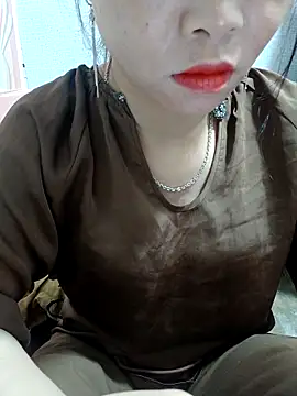 Snapshot of Minssara20 chatting on November 12, 2025, 2:01 am Minssara20 online show from November 12, 2025, 2:01 am