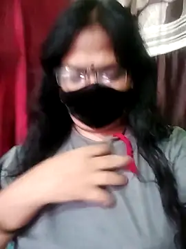 Snapshot of Mona_darling21 chatting on October 4, 2025, 6:33 am Mona darling21 online show from October 4, 2025, 6:33 am