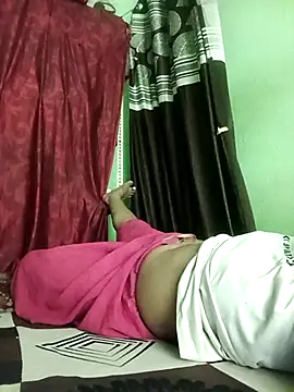 Snapshot of Mona_darling21 chatting on October 14, 2025, 7:25 pm Mona darling21 online show from October 14, 2025, 7:25 pm