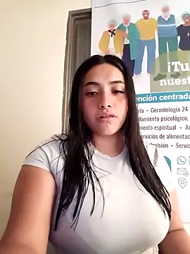 Snapshot of ANDREA-10_ chatting on April 7, 2026, 2:39 pm ANDREA-10 online show from April 7, 2026, 2:39 pm