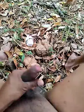 Snapshot of DICKLANKA chatting on October 11, 2025, 7:18 am DICKLANKA online show from October 11, 2025, 7:18 am