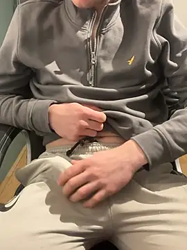 Lazzzo12 online show from January 9, 2026, 9:16 pm