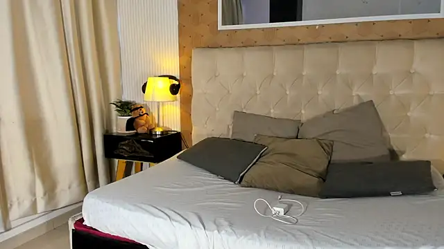 liam twiink online show from November 13, 2025, 7:13 pm