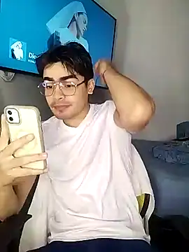 Mason grey online show from November 25, 2025, 11:10 am