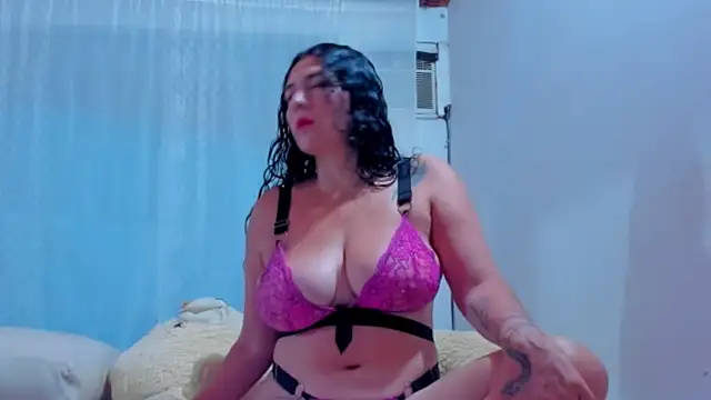 Maturealiciaray online show from October 12, 2025, 4:22 am