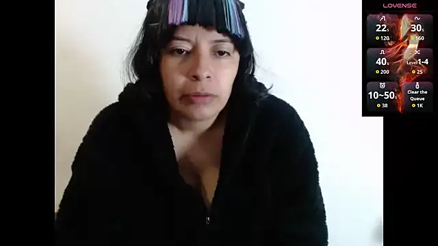 Acelinrose online show from October 11, 2025, 11:36 pm