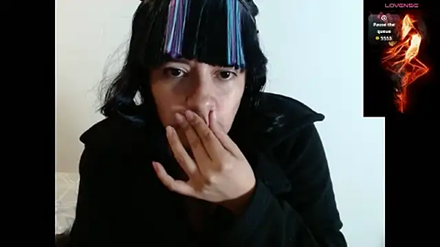 Acelinrose online show from October 27, 2025, 11:31 pm