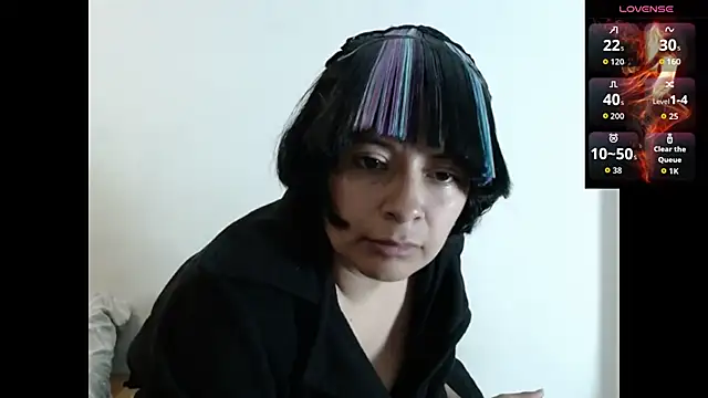 Acelinrose online show from November 28, 2025, 2:14 am