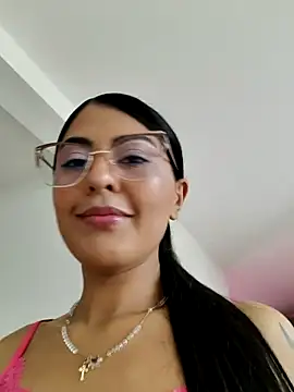 ValeNiitaLuv online show from April 24, 2026, 5:59 pm