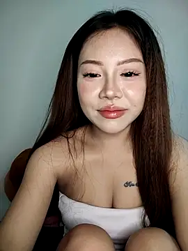 -Bianca- online show from November 13, 2025, 4:06 pm