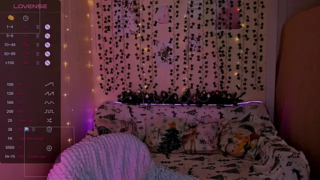 Snapshot of LinaBlossom_ chatting on January 10, 2026, 6:59 am LinaBlossom online show from January 10, 2026, 6:59 am