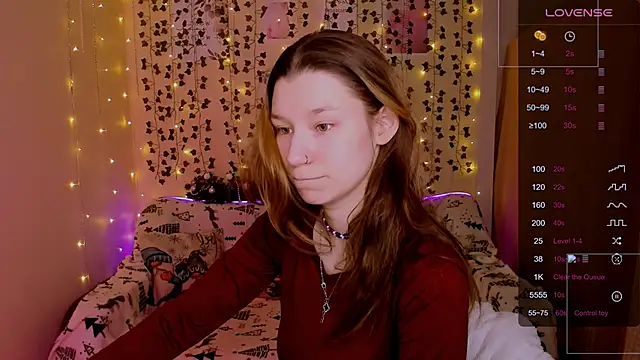 Snapshot of LinaBlossom_ chatting on January 11, 2026, 8:19 am LinaBlossom online show from January 11, 2026, 8:19 am