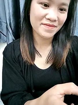 Snapshot of Norah-h chatting on October 13, 2025, 2:39 pm Norah-h online show from October 13, 2025, 2:39 pm