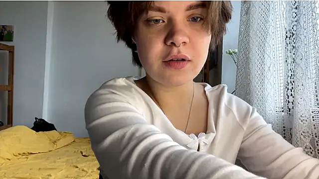 Snapshot of SabrinaFolts chatting on September 21, 2025, 9:11 am SabrinaFolts online show from September 21, 2025, 9:11 am