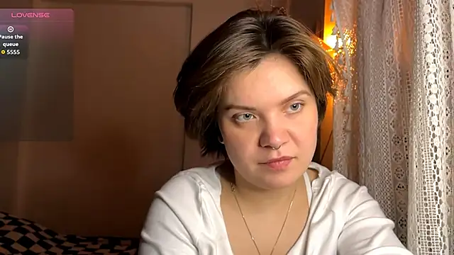 Snapshot of SabrinaFolts chatting on October 18, 2025, 4:30 pm SabrinaFolts online show from October 18, 2025, 4:30 pm