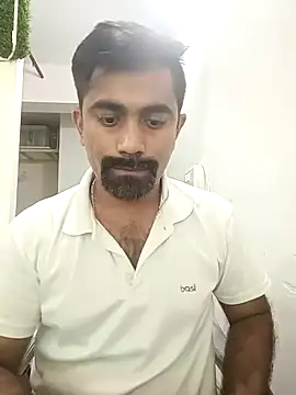 Snapshot of Shergillvicky69 chatting on October 3, 2025, 7:49 am Shergillvicky69 online show from October 3, 2025, 7:49 am