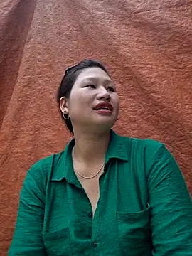 diamond-- online show from October 7, 2025, 12:52 am