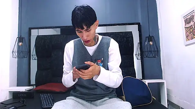 Daniel delux  online show from October 29, 2025, 11:01 am