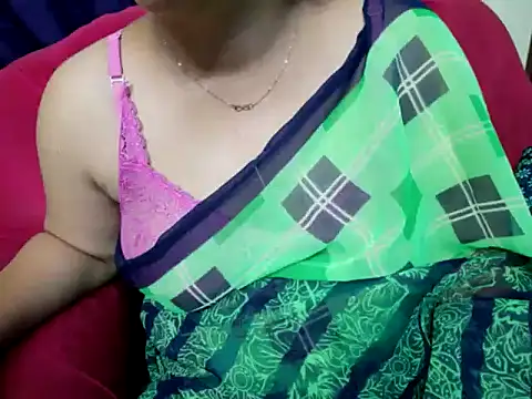 tamilqueenbaby online show from September 23, 2025, 11:08 pm