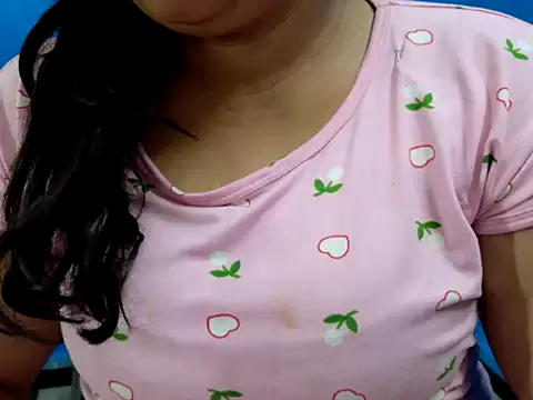 tamilqueenbaby online show from October 11, 2025, 5:50 am