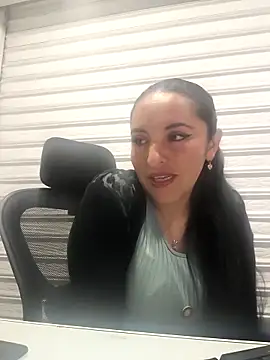 Alisson Stonee online show from February 4, 2026, 11:31 pm