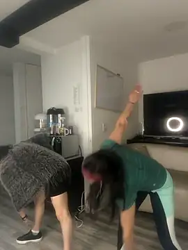 Alisson Stonee online show from April 24, 2026, 12:02 am