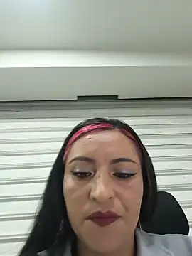 Snapshot of Alisson_Stonee chatting on July 26, 2026, 6:43 am Alisson Stonee online show from July 26, 2026, 6:43 am
