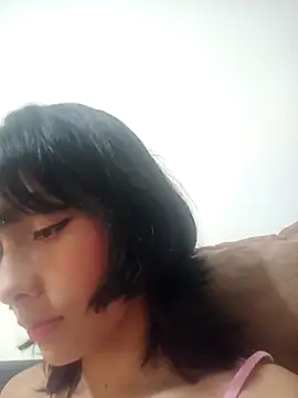 xoxo milk online show from September 27, 2025, 4:23 pm