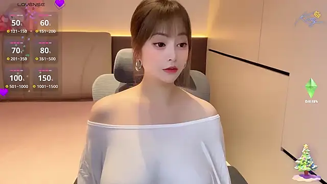 Snapshot of Koo-liy chatting on August 1, 2026, 9:19 am Koo-liy online show from August 1, 2026, 9:19 am