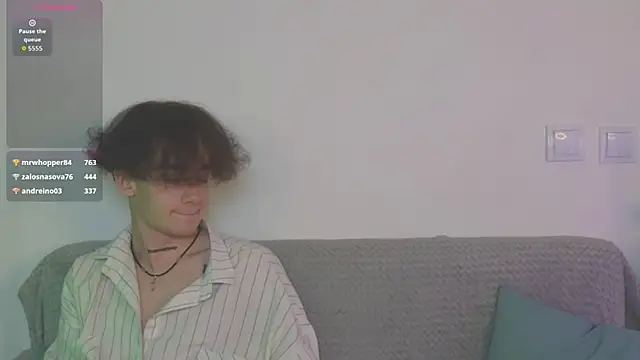 Snapshot of catchustoday chatting on September 22, 2025, 10:23 pm catchustoday online show from September 22, 2025, 10:23 pm