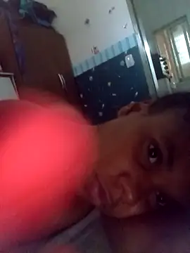 PrettahSantos online show from September 24, 2025, 6:33 pm