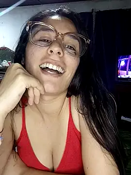 lucixxx14 online show from October 12, 2025, 3:16 am