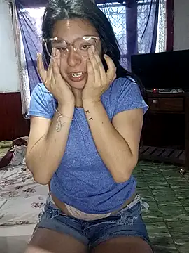 lucixxx14 online show from October 20, 2025, 10:49 am