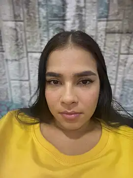 Valery lux16 online show from April 18, 2026, 10:32 pm