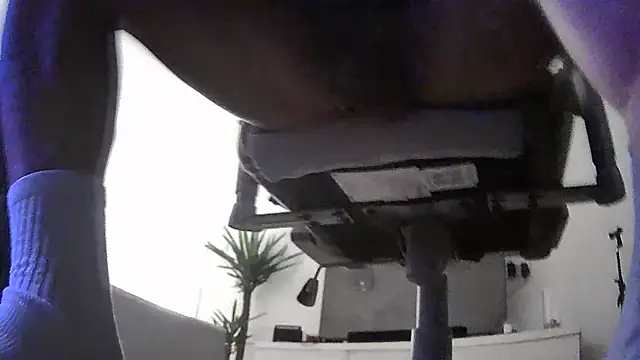 Snapshot of GymKing99 chatting on October 15, 2025, 8:42 pm GymKing99 online show from October 15, 2025, 8:42 pm