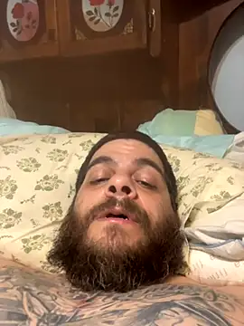 nowandthe online show from October 3, 2025, 10:40 pm