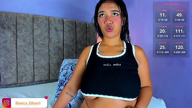 Snapshot of Bianca_Ethan chatting on November 27, 2025, 5:04 pm Bianca Ethan online show from November 27, 2025, 5:04 pm