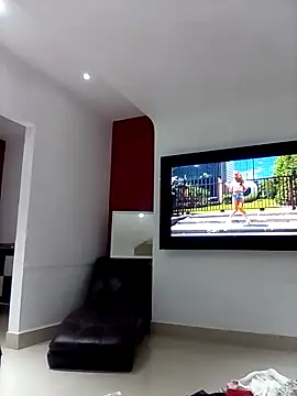 transreyna online show from March 1, 2025, 4:44 pm