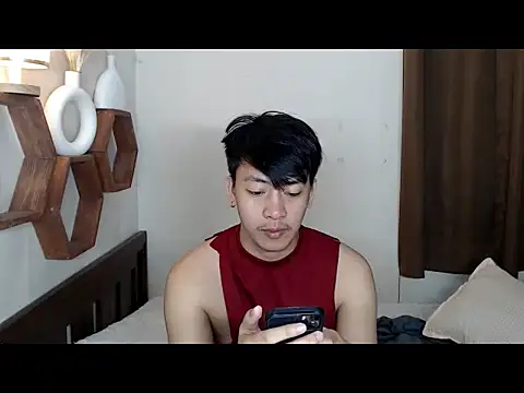 niel cumshow online show from March 18, 2026, 12:41 pm