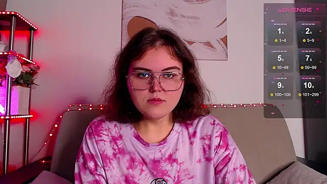  online show from December 5, 2025, 3:26 am