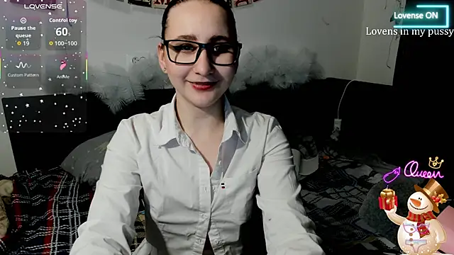 ChristinaFivePlus online show from January 9, 2026, 10:00 pm