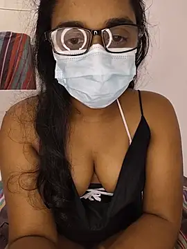Snapshot of sexybolegirl chatting on August 7, 2026, 5:26 pm sexybolegirl online show from August 7, 2026, 5:26 pm