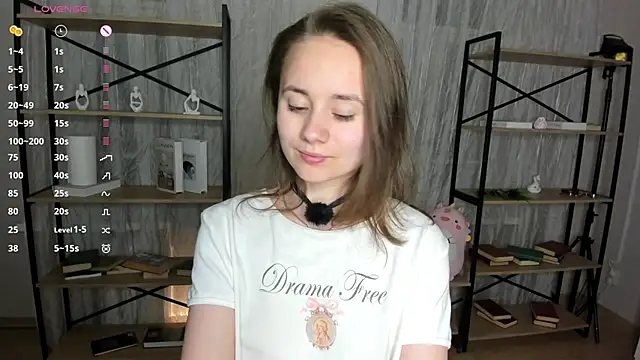 Snapshot of Crysta1Eva_ chatting on June 6, 2026, 7:29 pm Crysta1Eva online show from June 6, 2026, 7:29 pm