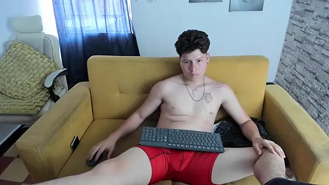 daniel leon online show from April 5, 2026, 6:49 pm