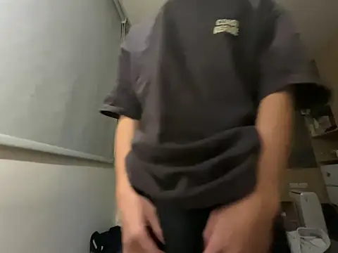 Yo155 online show from September 30, 2025, 4:56 pm