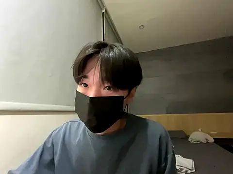 Yo155 online show from October 3, 2025, 7:00 pm