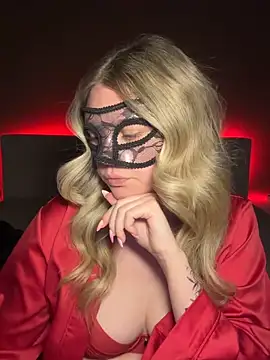 Cherrycolada online show from April 21, 2026, 6:44 pm